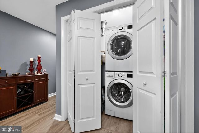 40 N ROSE LN, West Berlin, NJ 08091