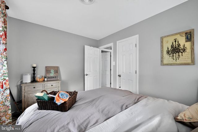 40 N ROSE LN, West Berlin, NJ 08091