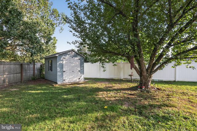 40 N ROSE LN, West Berlin, NJ 08091