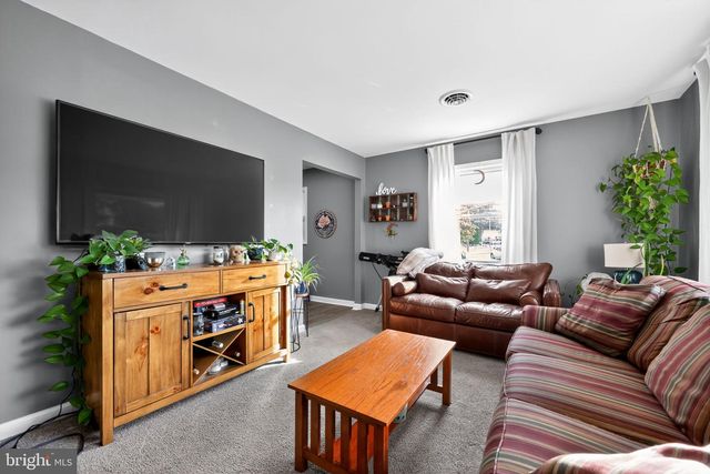 40 N ROSE LN, West Berlin, NJ 08091