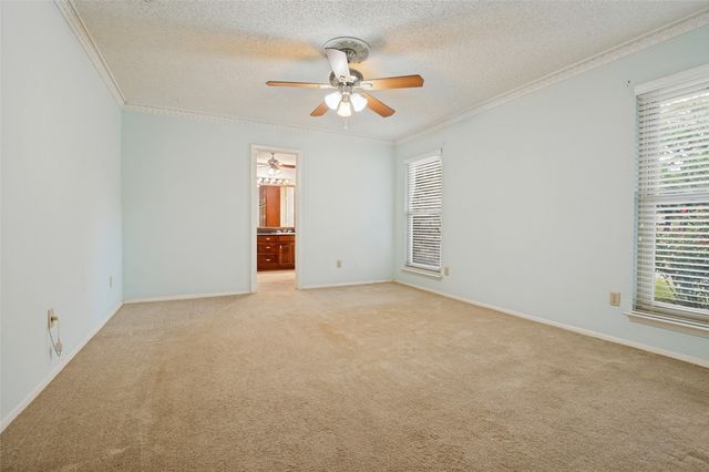5725 Trails Edge Court, Arlington, TX 76017