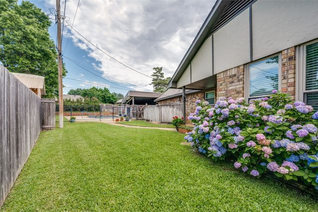 5725 Trails Edge Court, Arlington, TX 76017