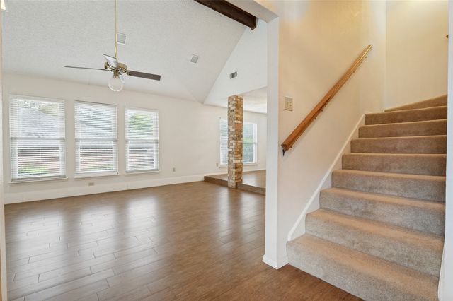 5725 Trails Edge Court, Arlington, TX 76017