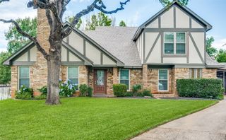 5725 Trails Edge Court, Arlington, TX 76017