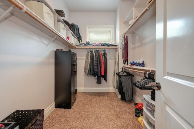 314 Canyon Falls Dr, Folsom, CA 95630