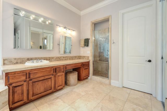 314 Canyon Falls Dr, Folsom, CA 95630