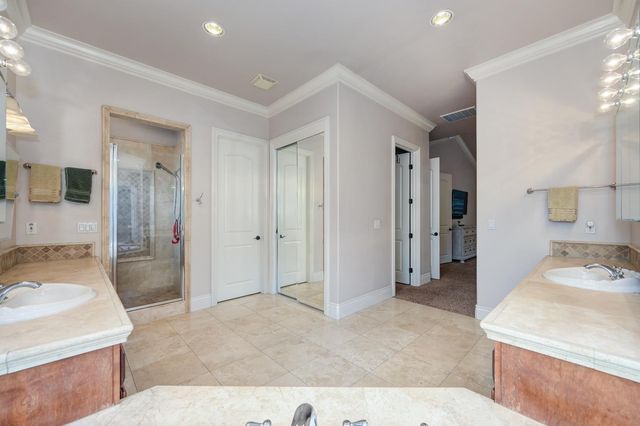 314 Canyon Falls Dr, Folsom, CA 95630