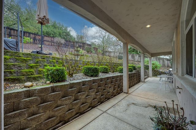 314 Canyon Falls Dr, Folsom, CA 95630