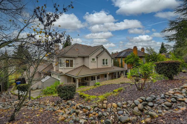 314 Canyon Falls Dr, Folsom, CA 95630