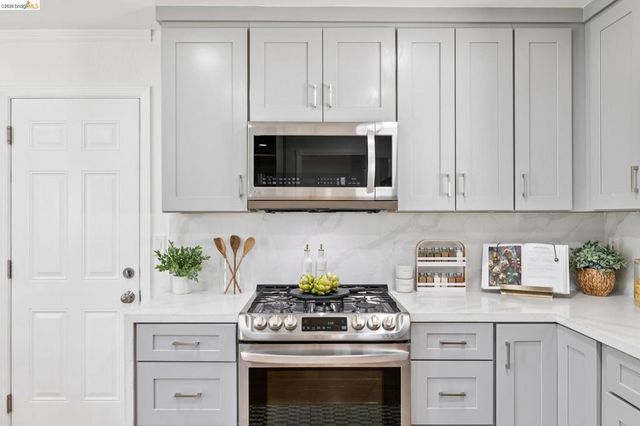 3994 Newcastle Rd, Concord, CA 94519