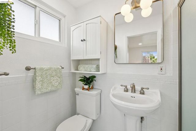 3994 Newcastle Rd, Concord, CA 94519