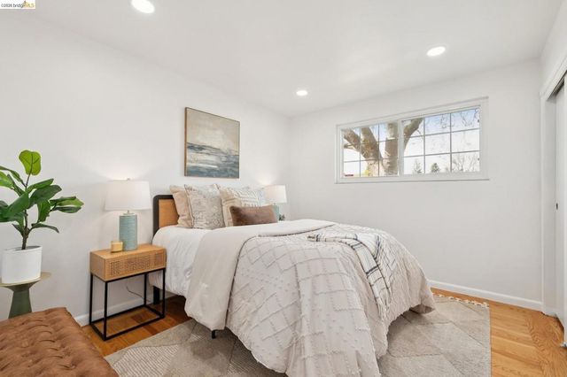 3994 Newcastle Rd, Concord, CA 94519