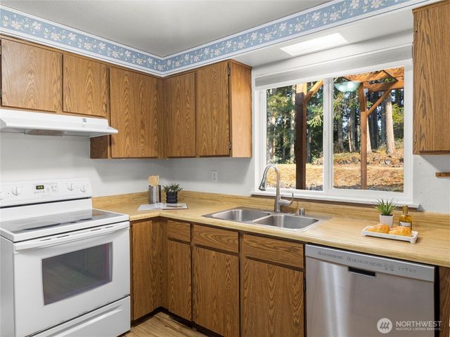 4802 Delores Drive NE, Olympia, WA 98516