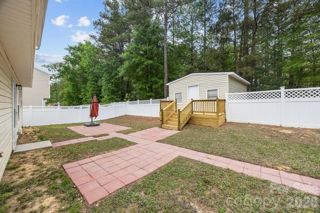 2010 E Park Drive, Lancaster, SC 29720