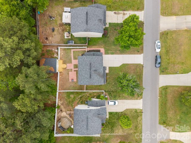 2010 E Park Drive, Lancaster, SC 29720