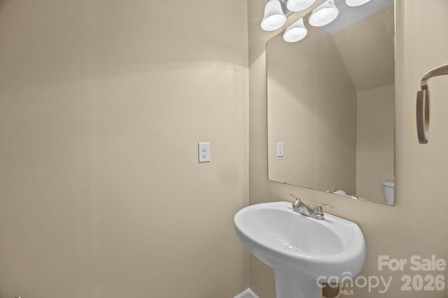 2010 E Park Drive, Lancaster, SC 29720