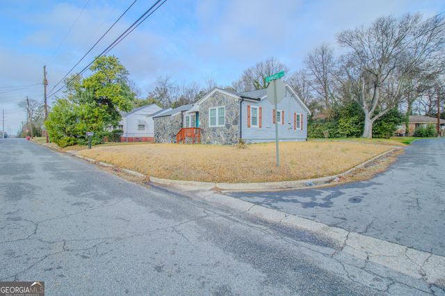 579 Lynmore Avenue, Macon, GA 31206