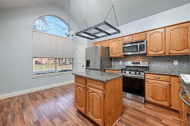 2614 Dandelion Lane, Rowlett, TX 75089