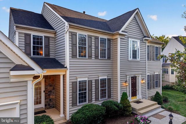 889 BALLOU ST, Herndon, VA 20170