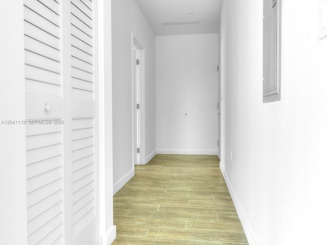 1600 SW 1st Avenue 401, Miami, FL 33129