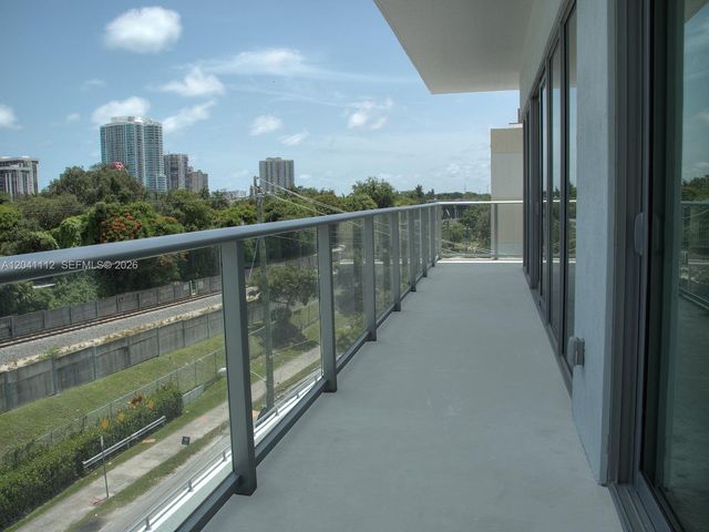 1600 SW 1st Avenue 401, Miami, FL 33129