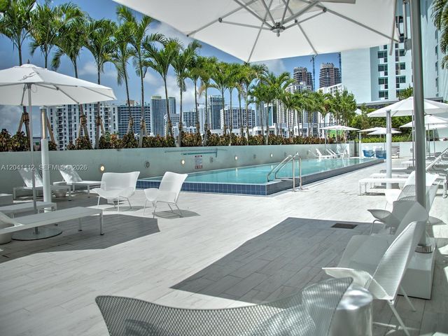 1600 SW 1st Avenue 401, Miami, FL 33129