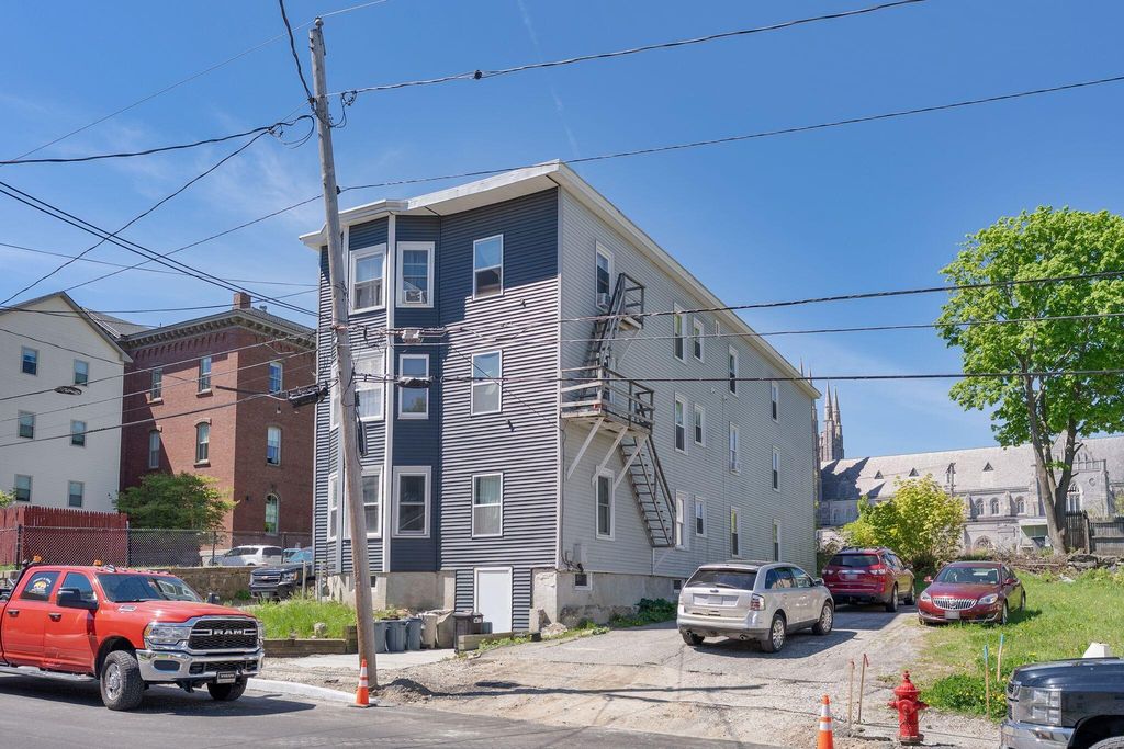25 Howe Street, Lewiston, ME 04240 — photo 3