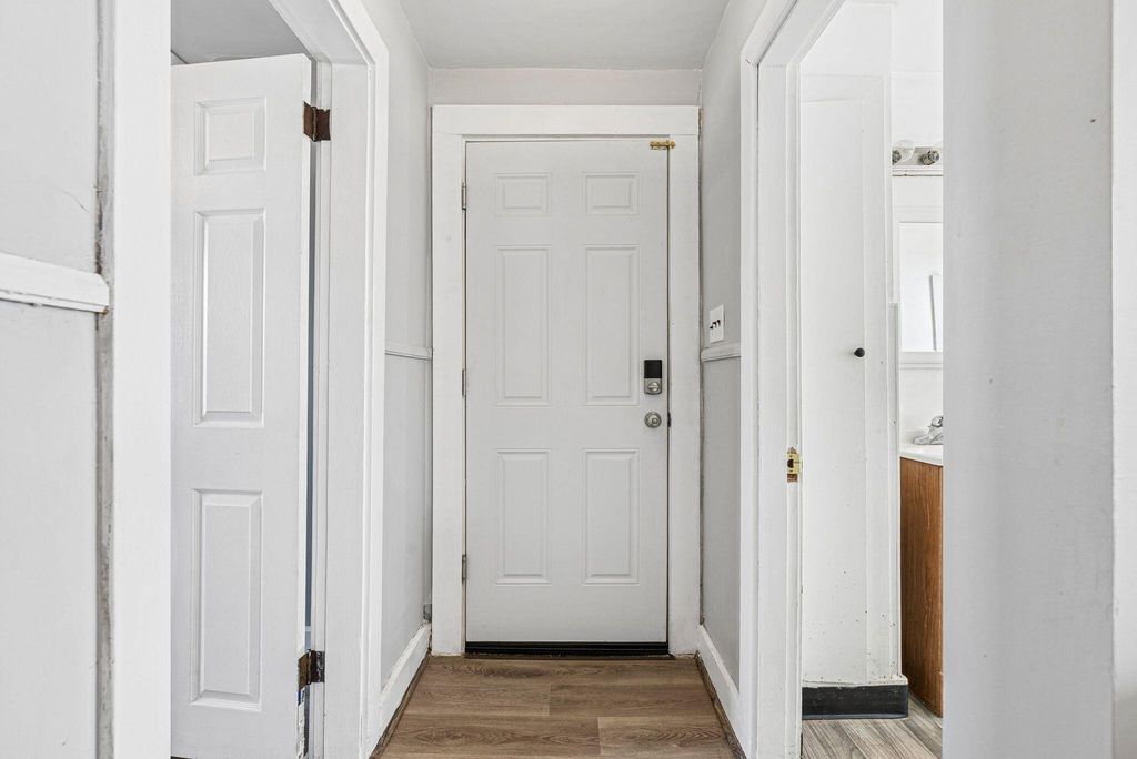 25 Howe Street, Lewiston, ME 04240 — photo 4