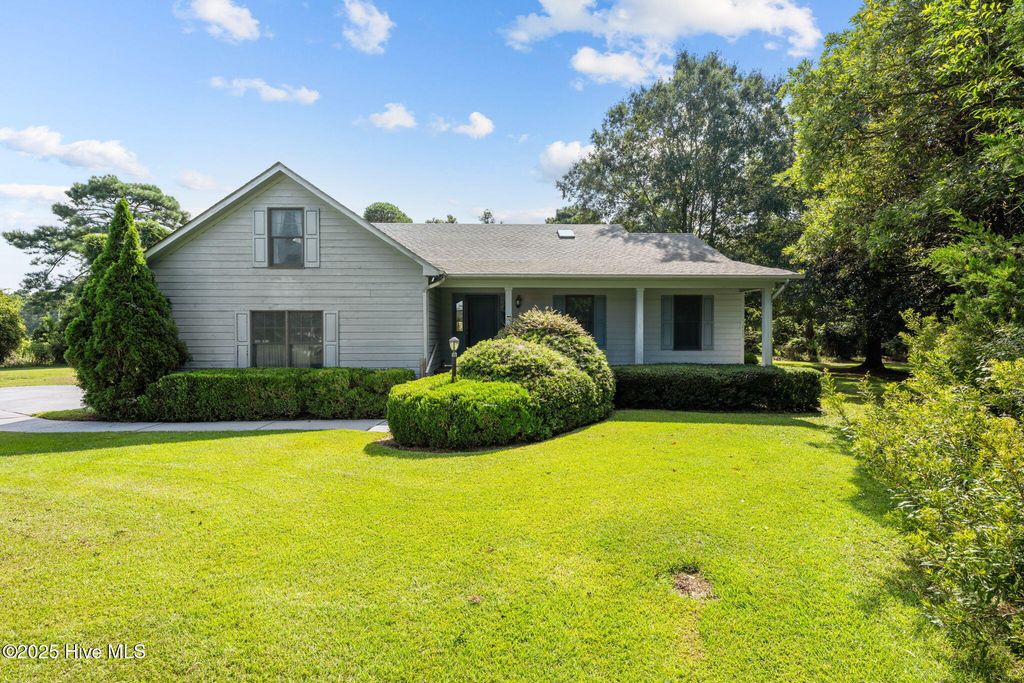 1506 Mona Passage Court, New Bern, NC 28560