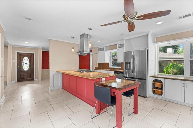 25319 Old Carriage Lane, Spring, TX 77373