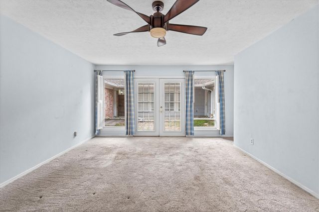 25319 Old Carriage Lane, Spring, TX 77373