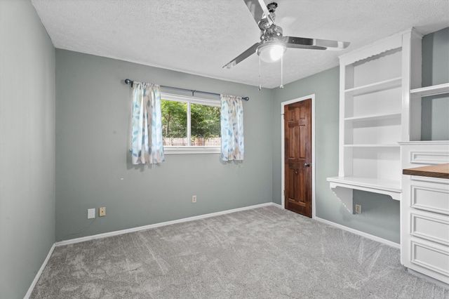 25319 Old Carriage Lane, Spring, TX 77373