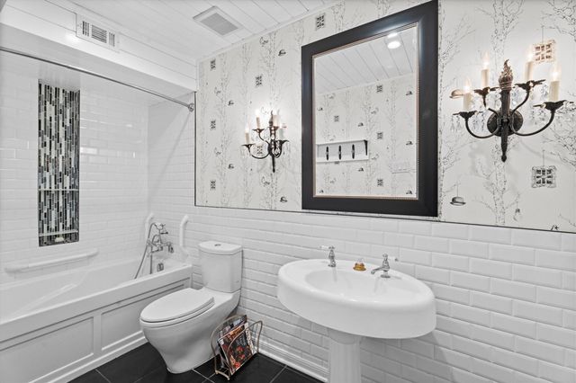25319 Old Carriage Lane, Spring, TX 77373