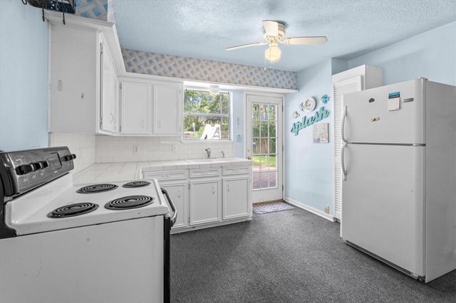 25319 Old Carriage Lane, Spring, TX 77373