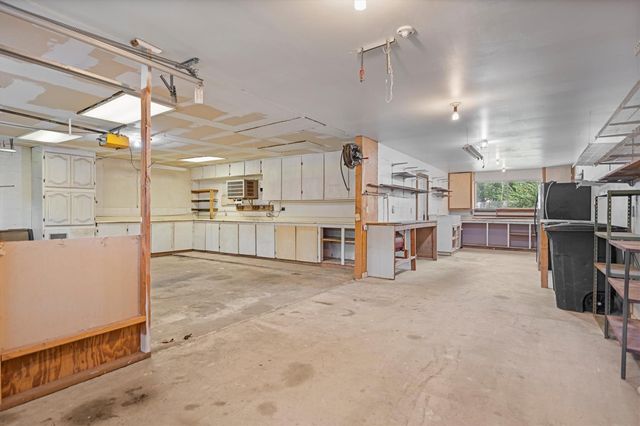25319 Old Carriage Lane, Spring, TX 77373