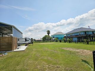 915 W Verdia Drive, Port Bolivar, TX 77650