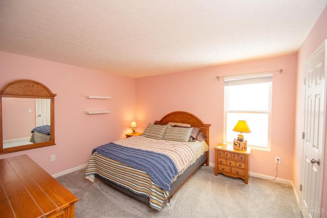 9 Woodside Park Drive, Pierce Twp, OH 45102