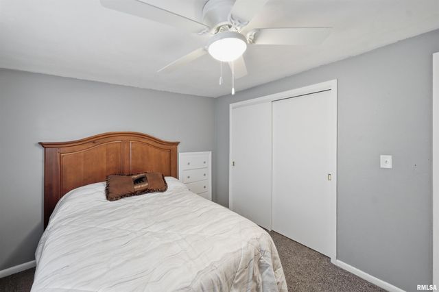 606 S 10TH Street, Pekin, IL 61554