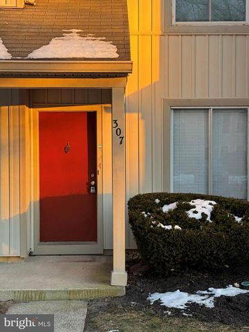 307 WOODLAKE DR, Evesham, NJ 08053