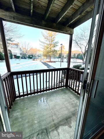 307 WOODLAKE DR, Evesham, NJ 08053