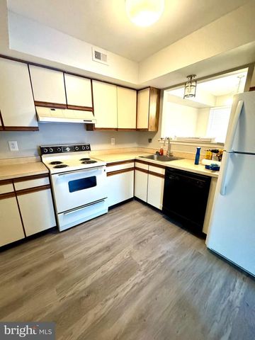 307 WOODLAKE DR, Evesham, NJ 08053