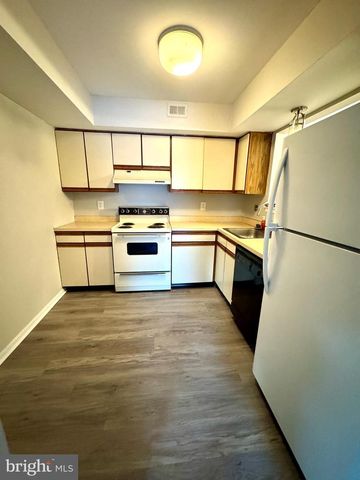 307 WOODLAKE DR, Evesham, NJ 08053