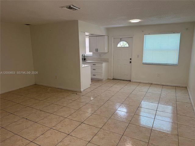 6301 SW 27th St 1, Miramar, FL 33023