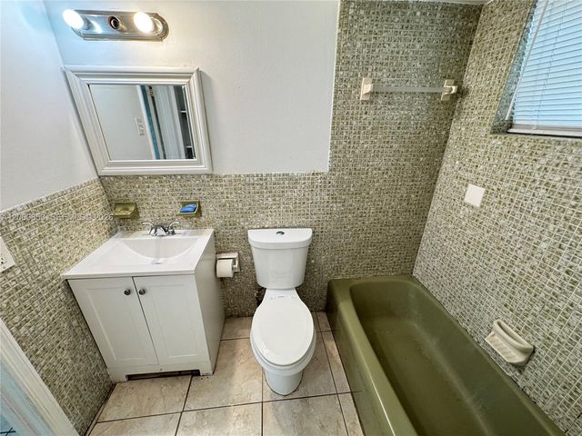 6301 SW 27th St 1, Miramar, FL 33023