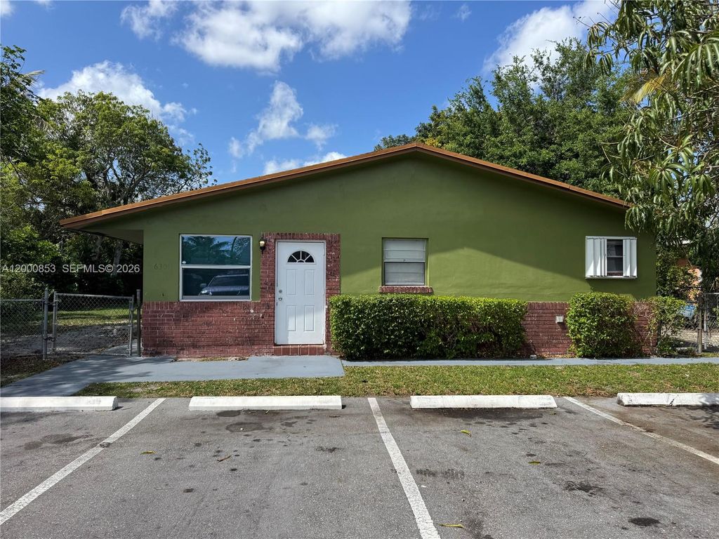 6301 SW 27th St 1, Miramar, FL 33023