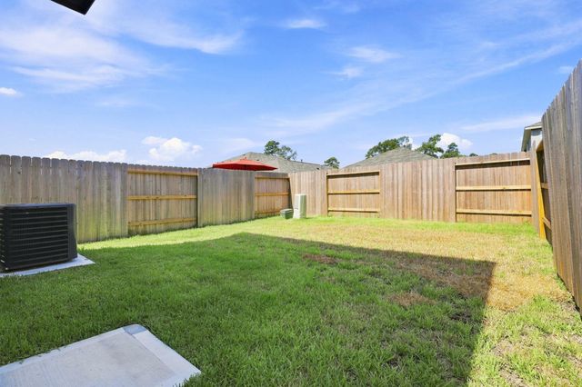 20151 Green Mallard St, Crosby, TX 77532