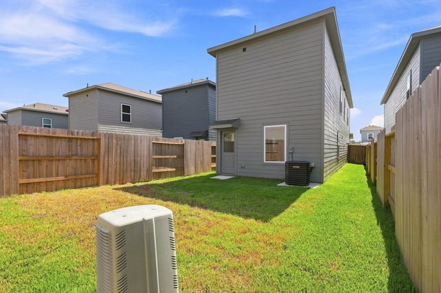 20151 Green Mallard St, Crosby, TX 77532