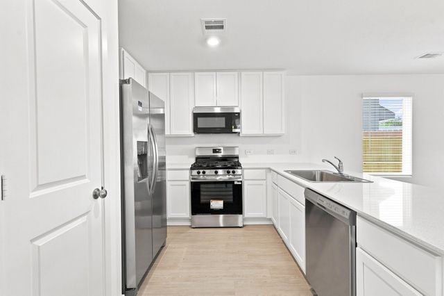 20151 Green Mallard St, Crosby, TX 77532