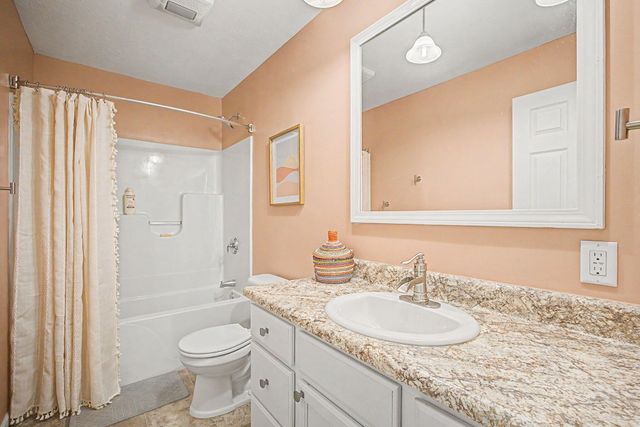 8195 Frie Avenue, Oshtemo Twp, MI 49009
