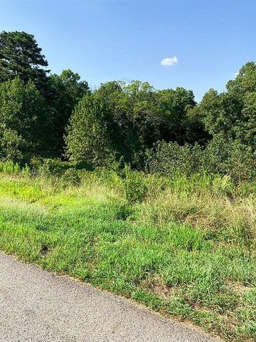 000 Mill Creek Road, Russellville, AR 72802